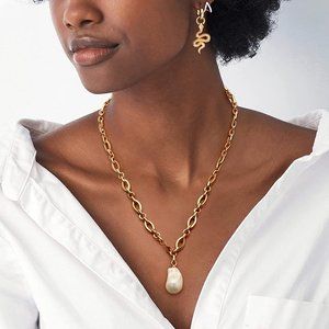 18k Gold Plated Chain Link Necklace Baroque Pearl/Compass Pendant Necklace